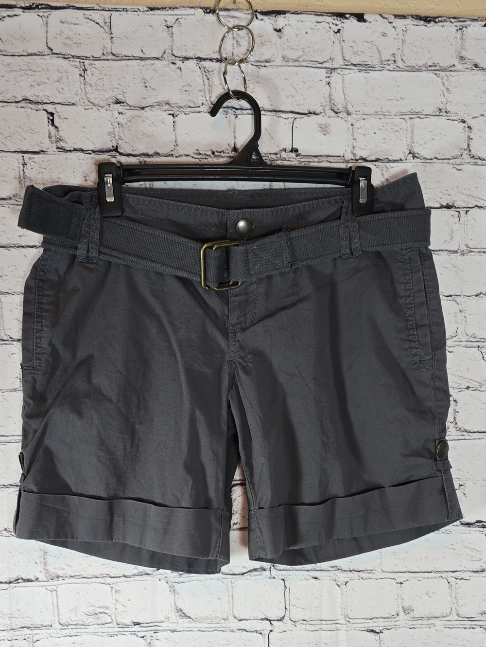 Mossimo Supply Co. Classic Women's Gray Belted Shorts Size 9 EUC